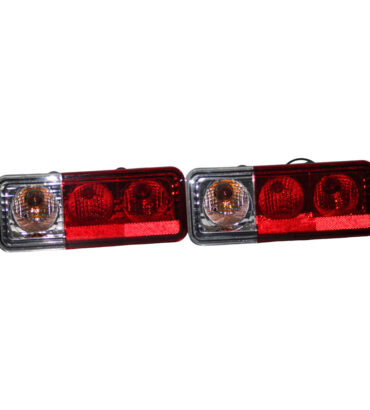 LUZ STOP TRASERA IZQUIERDA TRACTOR LX954/NLX954/NLY1154E